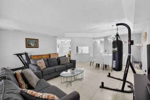 Villa ou maison à vendre à Boca Raton, Floride: 3 chambres, 156.91 m2 № 2189243 - photo 10
