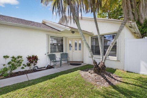 Villa ou maison à vendre à Boca Raton, Floride: 3 chambres, 156.91 m2 № 2189243 - photo 4