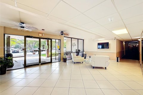 Condominio en venta en Pompano Beach, Florida, 1 dormitorio, 58.53 m2 № 2049803 - foto 21