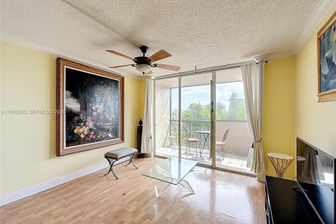Condominio en venta en Pompano Beach, Florida, 1 dormitorio, 58.53 m2 № 2049803 - foto 2
