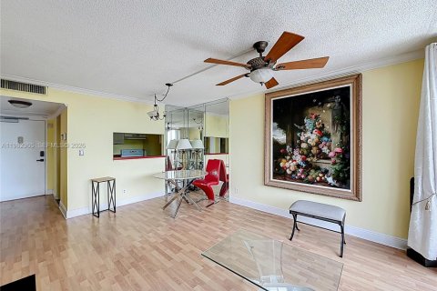 Condominio en venta en Pompano Beach, Florida, 1 dormitorio, 58.53 m2 № 2049803 - foto 3