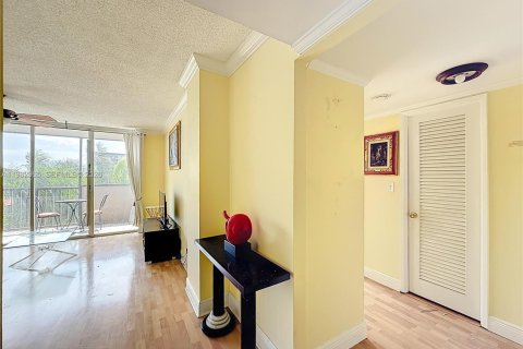 Condominio en venta en Pompano Beach, Florida, 1 dormitorio, 58.53 m2 № 2049803 - foto 12