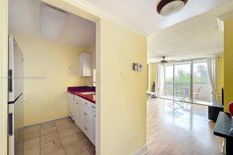 Condominio en venta en Pompano Beach, Florida, 1 dormitorio, 58.53 m2 № 2049803 - foto 7