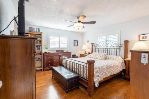 House in Venice, Florida 2 bedrooms, 157.75 sq.m. № 1723745 - photo 22