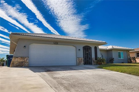 House in Venice, Florida 2 bedrooms, 157.75 sq.m. № 1723745 - photo 1