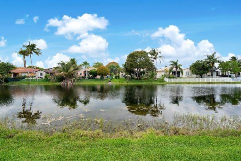 Villa ou maison à vendre à Miramar, Floride: 6 chambres, 322.37 m2 № 2087456 - photo 25