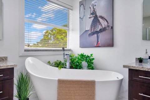 Villa ou maison à vendre à Miramar, Floride: 6 chambres, 322.37 m2 № 2087456 - photo 14