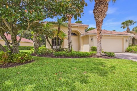Casa en Port St. Lucie, Florida 3 dormitorios, 206.61 m2 № 2307695