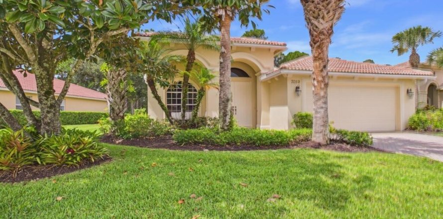 Casa en Port St. Lucie, Florida 3 dormitorios, 206.61 m2 № 2307695