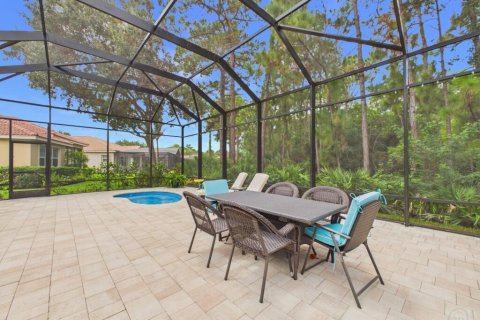 Casa en venta en Port St. Lucie, Florida, 3 dormitorios, 206.61 m2 № 2307695 - foto 5