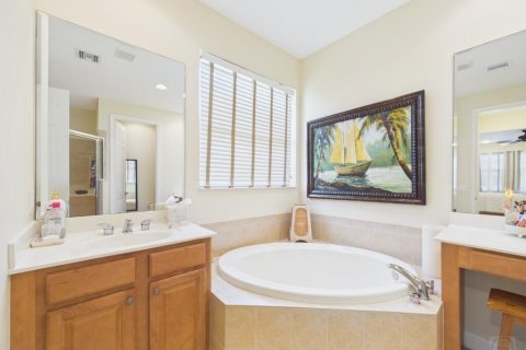 Casa en venta en Port St. Lucie, Florida, 3 dormitorios, 206.61 m2 № 2307695 - foto 20