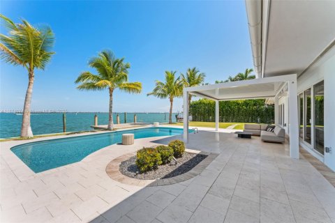 Casa en venta en Miami, Florida, 4 dormitorios, 341.04 m2 № 1933181 - foto 3