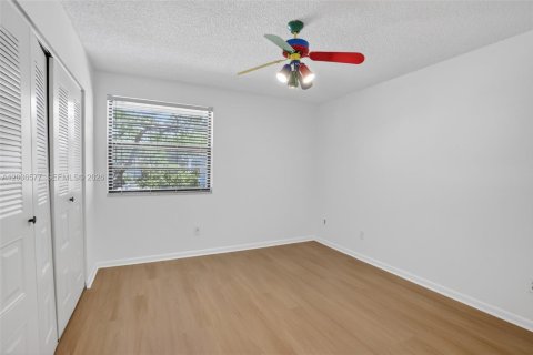 Copropriété à louer à Pembroke Pines, Floride: 2 chambres, 83.61 m2 № 2084520 - photo 29