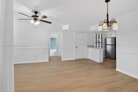 Copropriété à louer à Pembroke Pines, Floride: 2 chambres, 83.61 m2 № 2084520 - photo 16