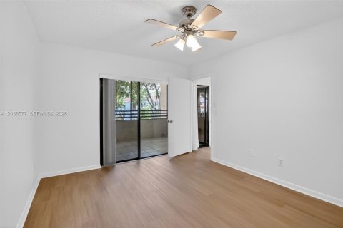Copropriété à louer à Pembroke Pines, Floride: 2 chambres, 83.61 m2 № 2084520 - photo 24