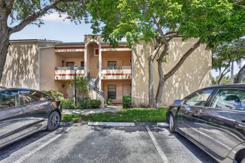 Condo à Pembroke Pines, Floride, 2 chambres  № 2084520