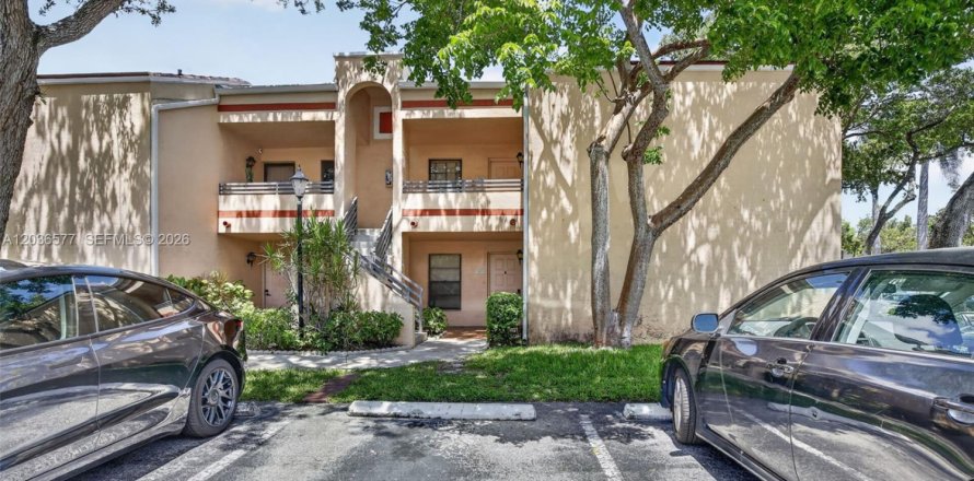 Condo à Pembroke Pines, Floride, 2 chambres  № 2084520