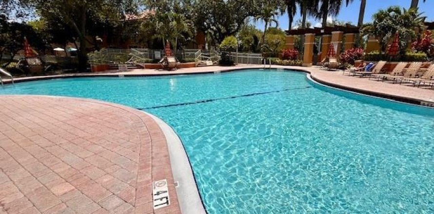 Condominio en Fort Lauderdale, Florida, 3 dormitorios № 1215983
