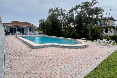 Condo in Boynton Beach, Florida, 2 bedrooms № 2195043 - photo 2