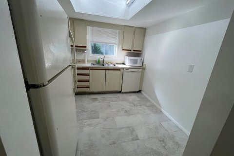 Condo in Boynton Beach, Florida, 2 bedrooms № 2195043 - photo 24