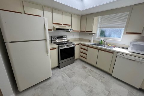 Condo in Boynton Beach, Florida, 2 bedrooms № 2195043 - photo 15