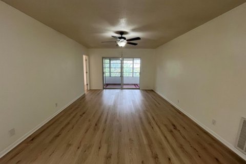 Condo in Boynton Beach, Florida, 2 bedrooms № 2195043 - photo 21