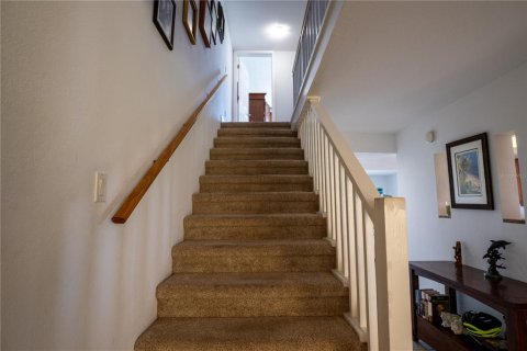 Condo in Tierra Verde, Florida, 2 bedrooms № 2167345 - photo 26