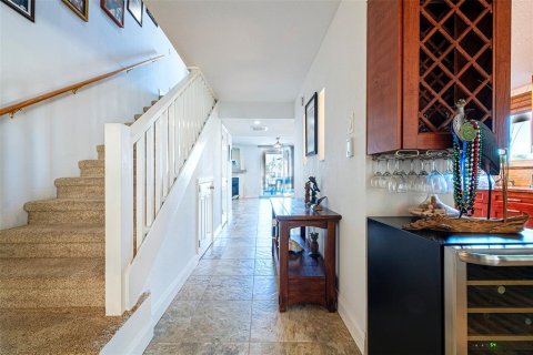 Condo in Tierra Verde, Florida, 2 bedrooms № 2167345 - photo 25