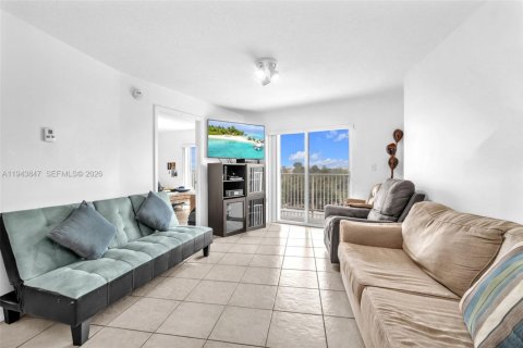 Condominio en venta en Miami, Florida, 2 dormitorios, 85.84 m2 № 2002103 - foto 2