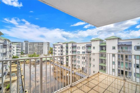 Condominio en venta en Miami, Florida, 2 dormitorios, 85.84 m2 № 2002103 - foto 22