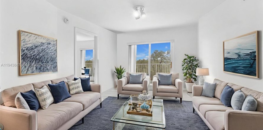 Condominio en Miami, Florida, 2 dormitorios  № 2002103