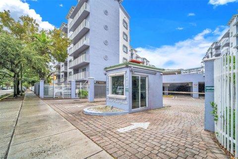 Condominio en venta en Miami, Florida, 2 dormitorios, 85.84 m2 № 2002103 - foto 25