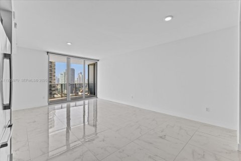 Copropriété à louer à Miami, Floride: 1 chambre, 71.16 m2 № 1987948 - photo 6