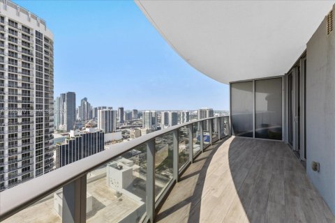 Copropriété à louer à Miami, Floride: 1 chambre, 71.16 m2 № 1987948 - photo 4