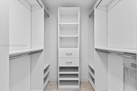 Copropriété à louer à Miami, Floride: 1 chambre, 71.16 m2 № 1987948 - photo 20