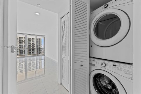 Copropriété à louer à Miami, Floride: 1 chambre, 71.16 m2 № 1987948 - photo 13