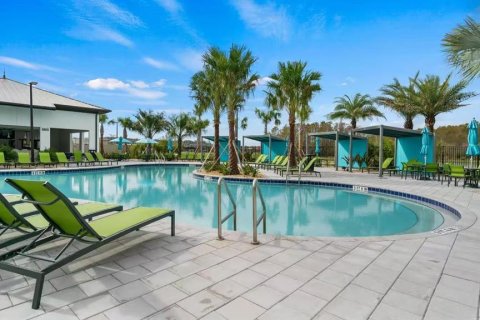 Casa en venta en Kissimmee, Florida, 5 dormitorios, 278.34 m2 № 1853024 - foto 11