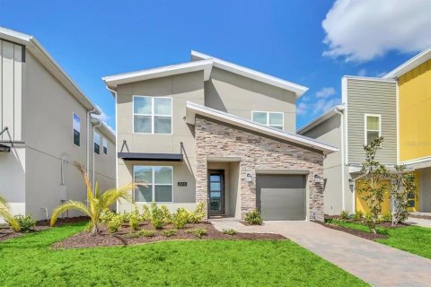 Casa en venta en Kissimmee, Florida, 5 dormitorios, 278.34 m2 № 1853024 - foto 1