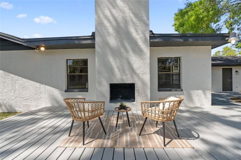 House in Temple Terrace, Florida 4 bedrooms, 203.18 sq.m. № 1884732 - photo 21