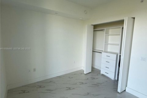 Condo in Sunrise, Florida, 3 bedrooms  № 1994520 - photo 18