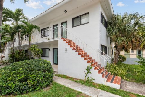 House in Miami Beach, Florida 2 bedrooms, 97.55 sq.m. № 2002749 - photo 12
