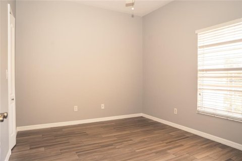 Condo in Altamonte Springs, Florida, 2 bedrooms № 2167373 - photo 8