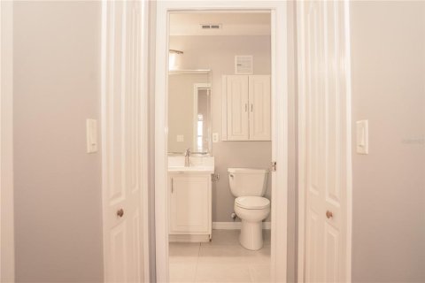 Condo in Altamonte Springs, Florida, 2 bedrooms № 2167373 - photo 24