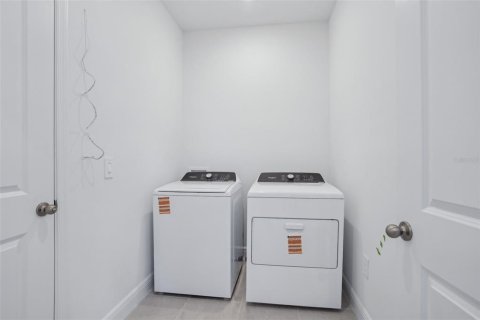 Adosado en venta en Minneola, Florida, 4 dormitorios, 190.82 m2 № 1662228 - foto 21