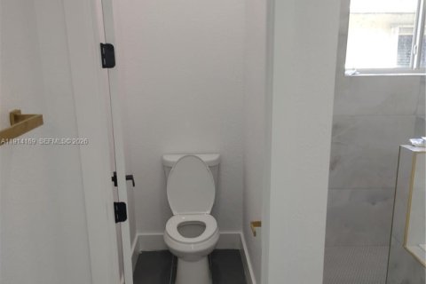 Купить виллу или дом в Вест-Парк, Флорида 4 спальни, № 1970432 - фото 2