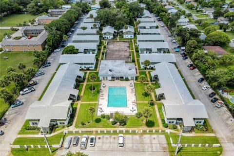 Condo in Holly Hill, Florida, 2 bedrooms № 2199134 - photo 23