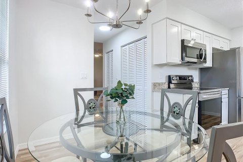 Condo in Holly Hill, Florida, 2 bedrooms № 2199134 - photo 7