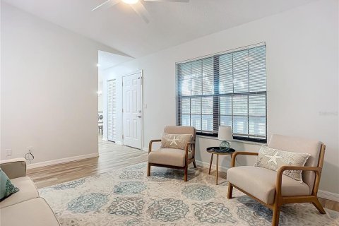 Condo in Holly Hill, Florida, 2 bedrooms № 2199134 - photo 4