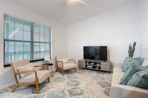Condo in Holly Hill, Florida, 2 bedrooms № 2199134 - photo 3