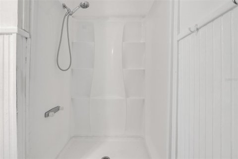 Commercial property in Mount Dora, Florida 9 bedrooms, 378.3 sq.m. № 2391513 - photo 29